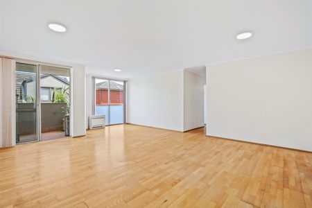 1/745 Old South Head Road, Vaucluse NSW 2030 - Apartment For Rent | Domain - Photo 4