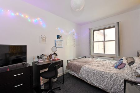 4 bedroom apartment to rent West Street, Sheffield, South Yorkshire, S1 - Photo 2