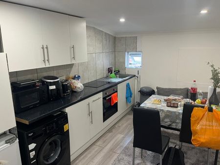 1 Bed Flat, Kingsland High Street, E8 - Photo 5