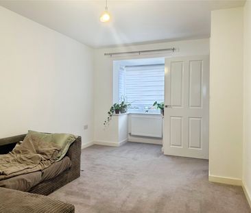 2 bedroom house to rent Sparrowhawk Crescent, Wootton, Northampton,... - Photo 3