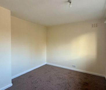 2 bedroom semi-detached house to rent - Photo 3