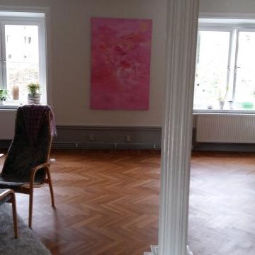 Underbar rymlig två i Råsunda uthyres - Photo 1