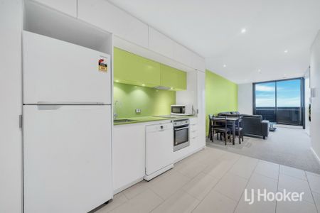 Exquisite Urban Living at Swanston Square - 2-Bedroom Apartment for Rent! - Photo 4