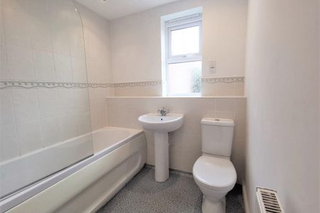 Hollands Road, NORTHWICH - Photo 3