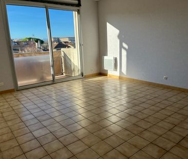 Location Appartement 1 pièce 26m² CARCASSONNE 11000 - Photo 1