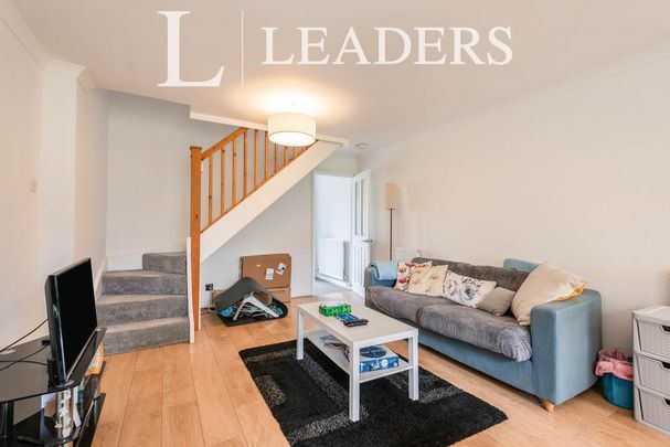 2 bedroom house to rent - Photo 1