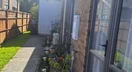 Charming 4-Bedroom Single Level House for Rent in Blockhouse Bay - Photo 1