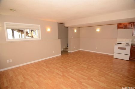 1 Bedroom Lower Unit in City Park - Photo 3