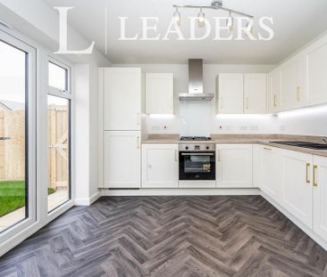 3 bedroom semi-detached house to rent - Photo 6