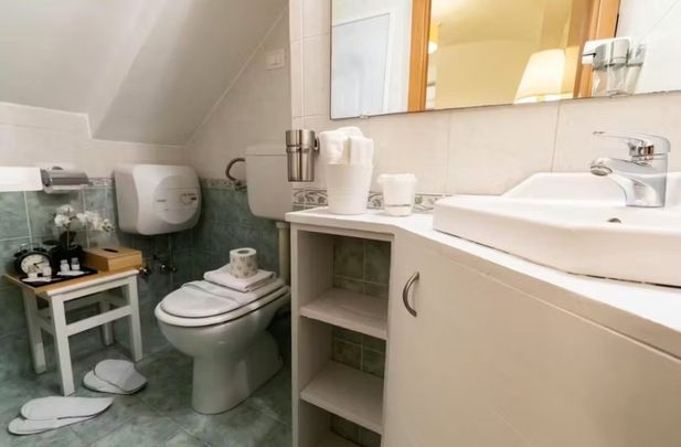 Viale Giulio Cesare, Rome, Lazio 00192 - Photo 1