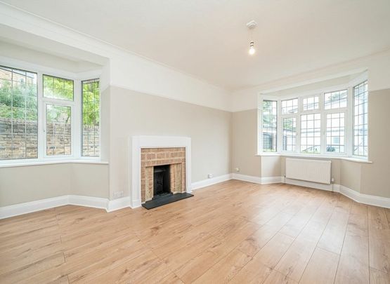 Kelvin Drive - Photo 1