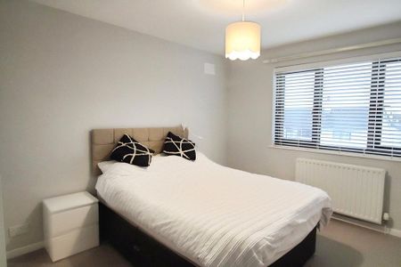 3 bedroom end of terrace house to rent - Photo 5