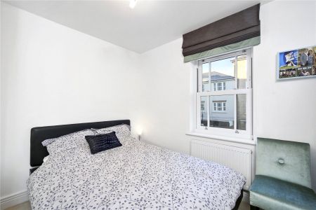 Holford Way, London, SW15 flat to rent - Photo 5