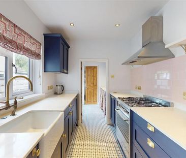 3 bedroom terraced house to rent - Photo 4