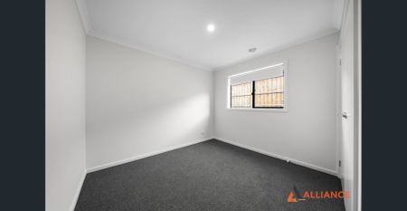 Modern Family Living in a Quiet Sunbury Location - Photo 5