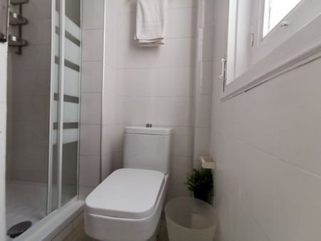 Fantastic room in Preciados - Photo 3