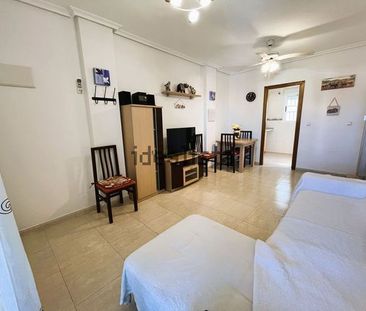 Alquiler de piso en Calle Lago de Sanabria - Photo 1