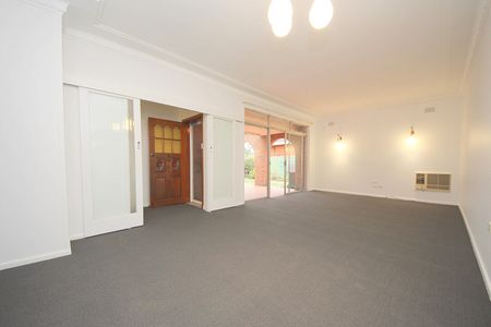 55 Endeavour Road, Georges Hall NSW 2198 - House For Rent | Domain - Photo 2