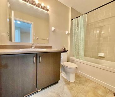 For Lease - 359 Kingbrook Drive, Kanata, Ontario - Photo 2