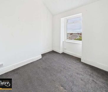London Street, Fleetwood, FY7 - Photo 4
