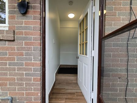 For Lease - 144 Clarence Street Unit# Bsmt, Brampton, Ontario - Photo 4