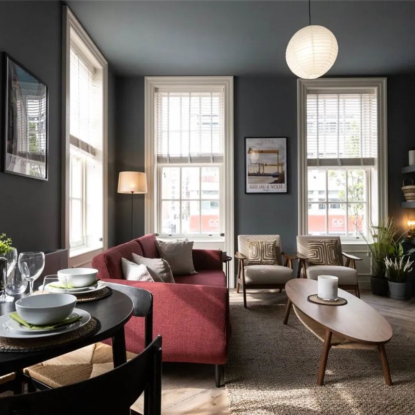 2 Bedroom Apartment, Balmoral Buildings - Photo 1