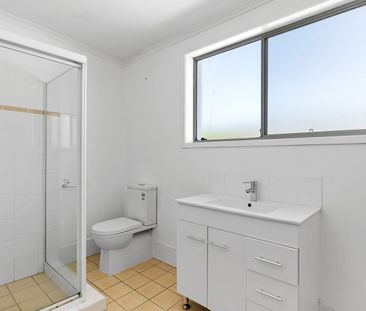 1/33 Forresters Beach Road, Forresters Beach, NSW 2260 - Photo 4