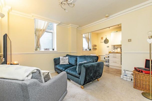 1 bed Flat for Rent - Photo 1