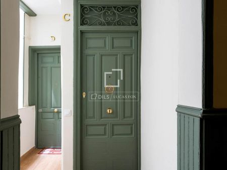 Excellent 2 Bedroom apartment for rent in Trafalgar, Madrid - Photo 4
