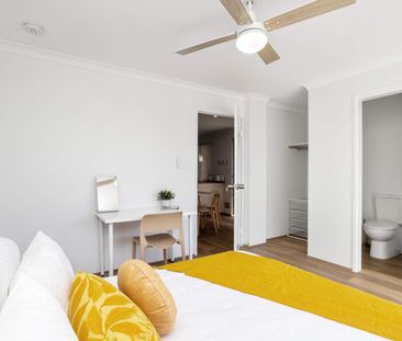 Rockingham - Photo 5