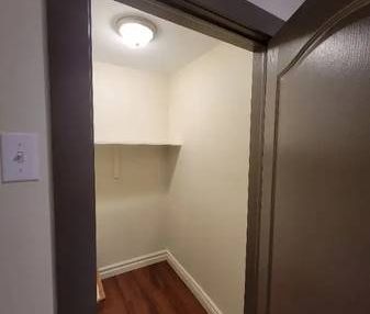 Private main floor rental near Langara College - Photo 3