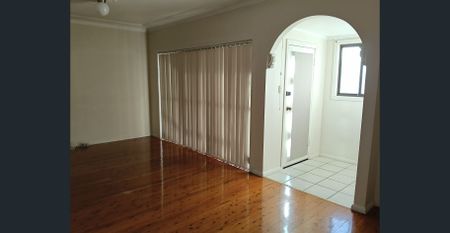 Quiet home tucked away along your own private driveway - Photo 5