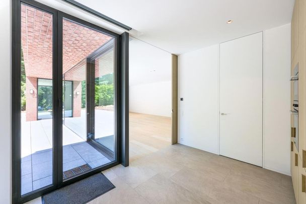 Uccle - Superbe Appartement CORBIAU (REZ) de 228 m² 3CH/3SDB - Photo 1