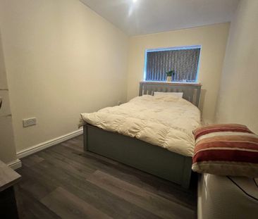 Lapwing Close - Photo 4