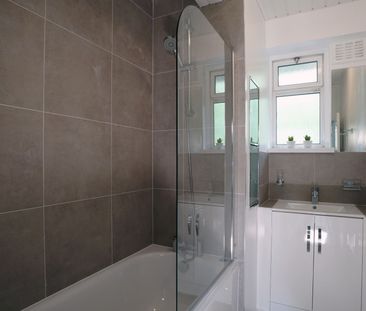 Ansell House – Room 3 - Photo 3