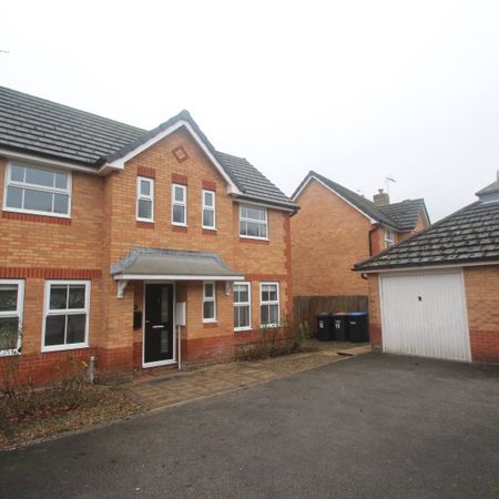 3 bedroom detached house to rent - Photo 4