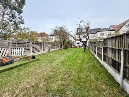 Westbourne Grove, Westcliff On Sea, Essex, SS0 - Photo 5