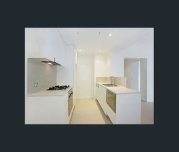 North facing two-bedroom with private courtyard - Photo 3