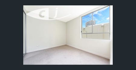 Luxurious 1 bedroom + huge study room / 2nd bedroom apartment next to waterside. - Photo 2