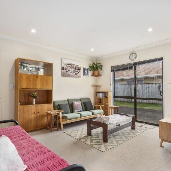 Four-bedroom family home with double garage – Manor Park, Lower Hutt - Photo 1