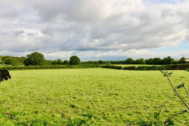 Marshfield Road, Castleton, CARDIFF - Photo 1