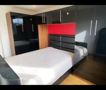 Room in a Shared Flat, Wick Road, E9 - Photo 4