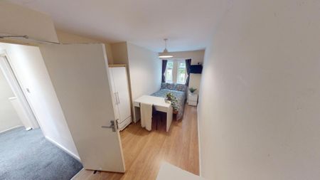 4 bedroom terraced house to rent - Photo 3