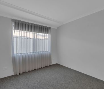 Four Bedroom Family Home in Baldivis - Photo 3