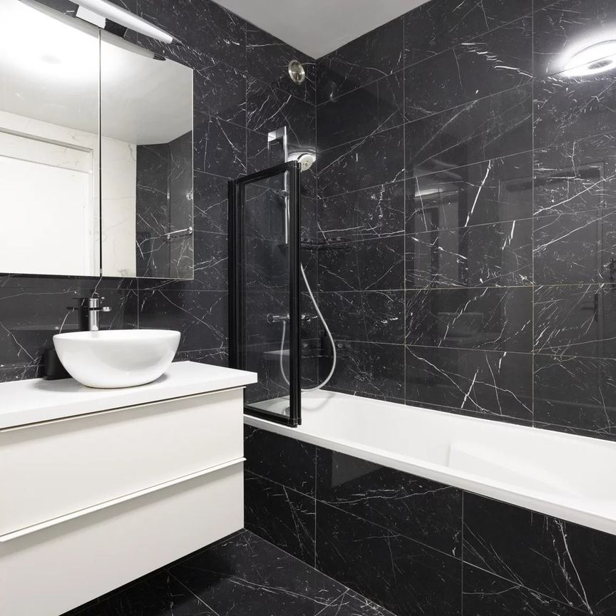 Appartement • Champerret-Berthier - Photo 1