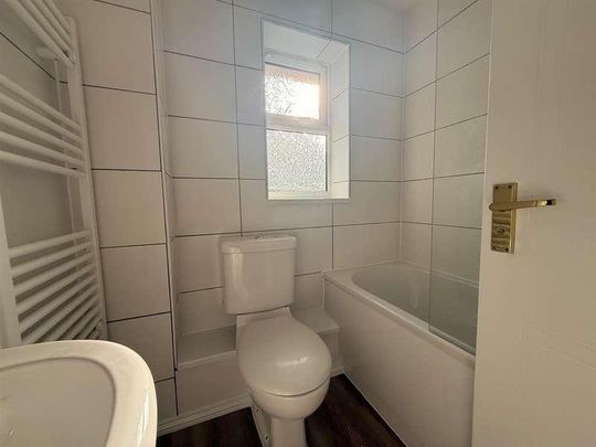 Dogwood Close, Malvern, WR14 - Photo 1