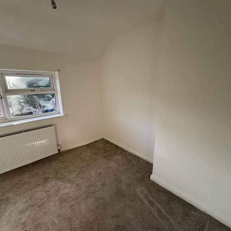 3 bedroom property to rent - Photo 1