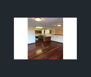 2x1 DIANELLA HOUSE OFFERING GREAT VALUE - Photo 1