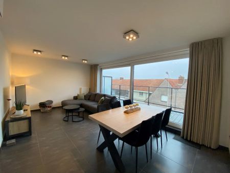 Instapklaar modern 2-slaapkamerappartement met autostaanplaats in hartje Waregem! - Photo 5