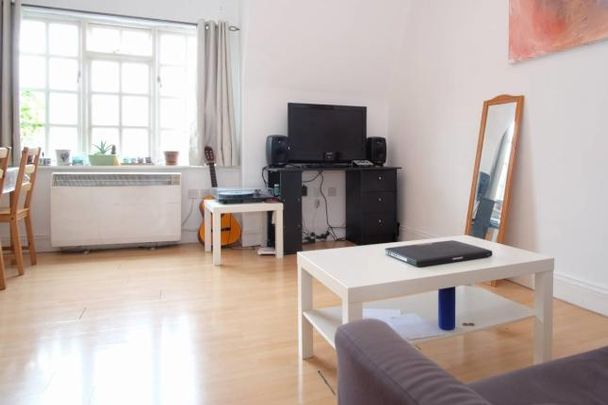 1 bedroom flat for rent - Photo 1